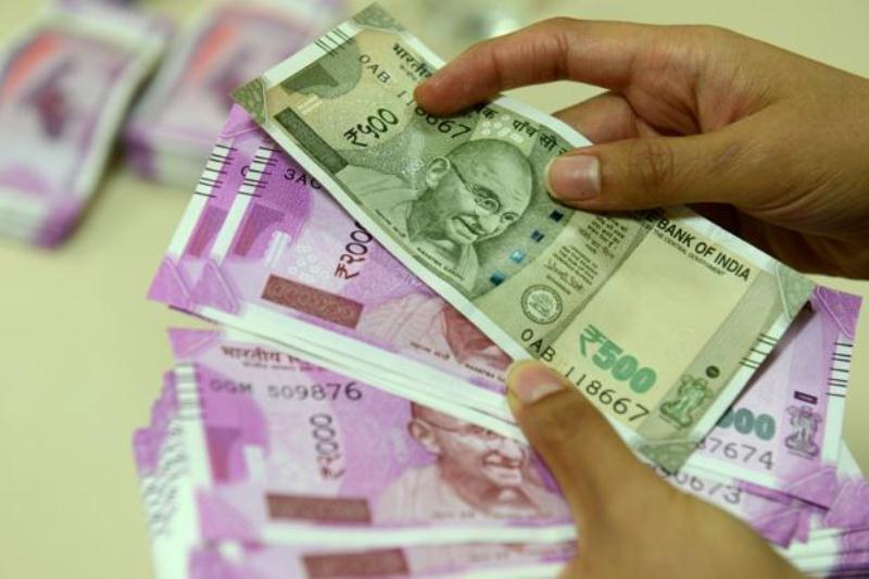 न यताको ! न उताको ! भारु नचल्दा कम्ती छैनन् सीमावर्ती क्षेत्रका पीडाहरु