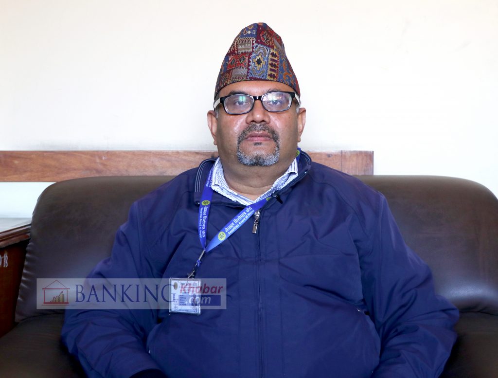 ‘ब्रोकर कमिसन घटाउनेबारे धितोपत्र बोर्डले छलफल गरिरहेको छ’ (निरज गिरीसँगको अन्तरवार्ता)