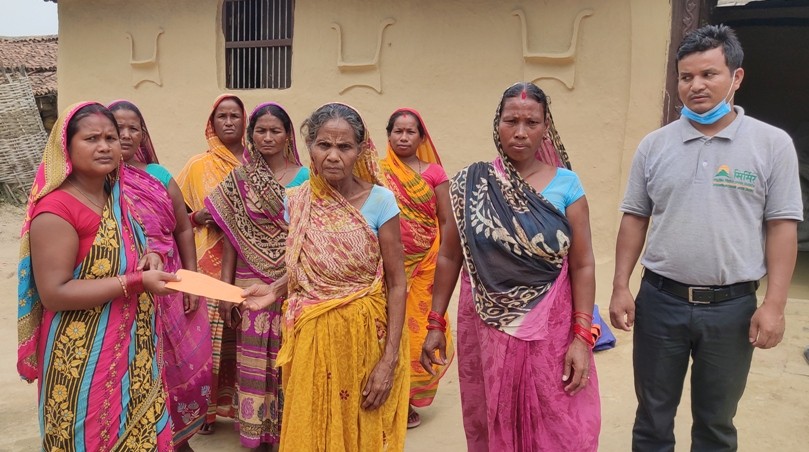 मृतक सदस्यको परिवारलाई मिर्मिरेको सहयोग