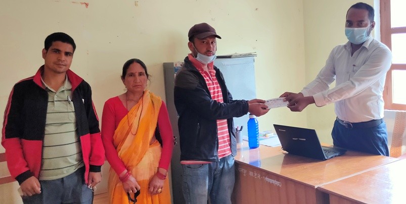 सदस्यको मृत्युमा निर्धन बन्यो राहतदाता