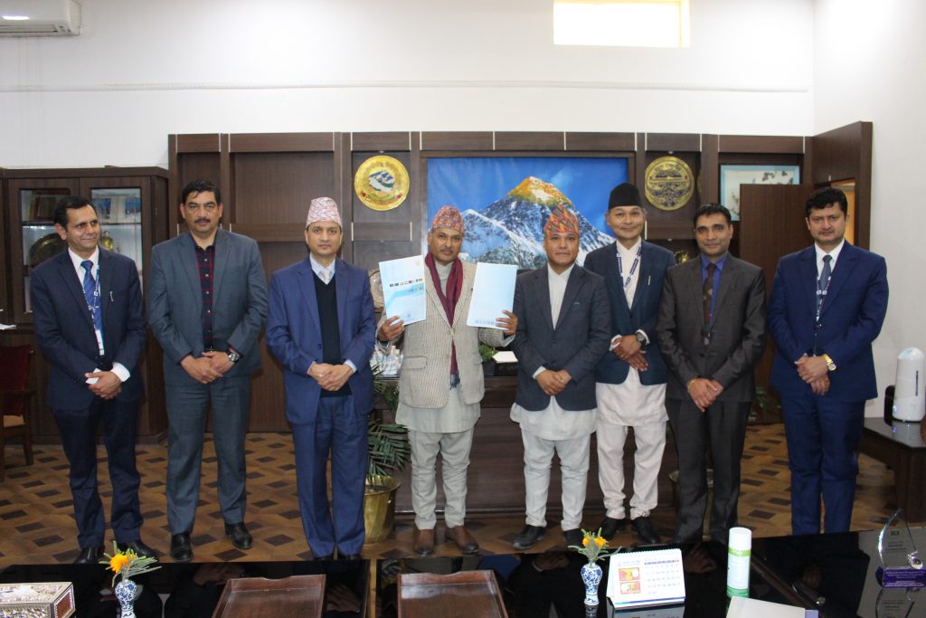गभर्नर अधिकारीद्वारा ‘सार्क फाइनान्स ई-न्युजलेटर’ को विमोचन