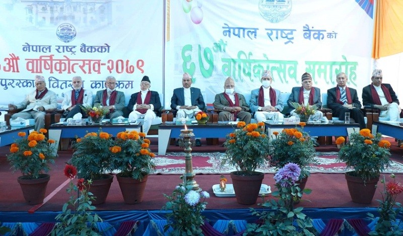 अर्थतन्त्र कुनै व्यक्तिका कारण समस्यामा परेको होइनः पूर्वगर्भनर डा. रावल