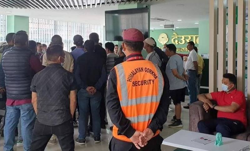 ब्याजसहित सबैको बचत फिर्ता गर्छौं : देउराली सहकारी