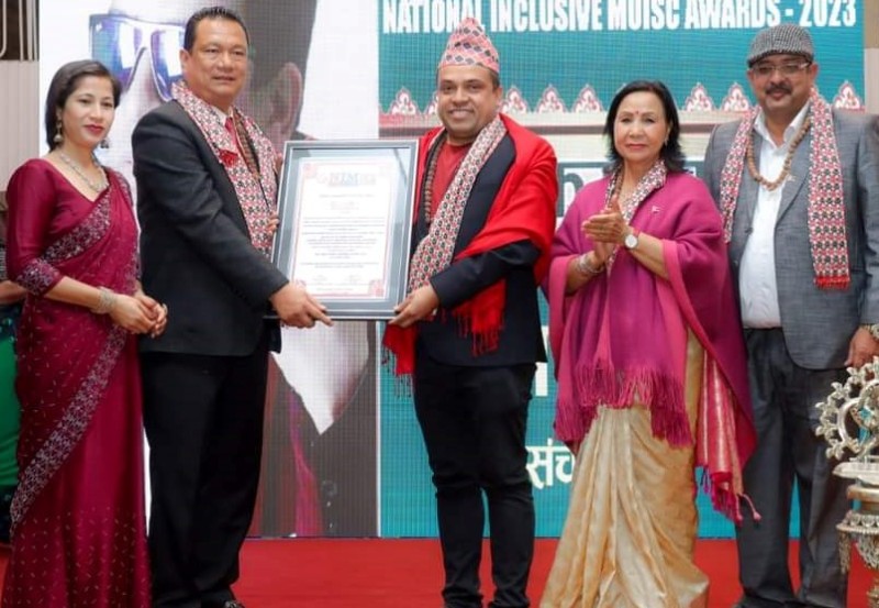 सञ्चारकर्मी राज लुईटेल संगीत पत्रकारिताबाट सम्मानित