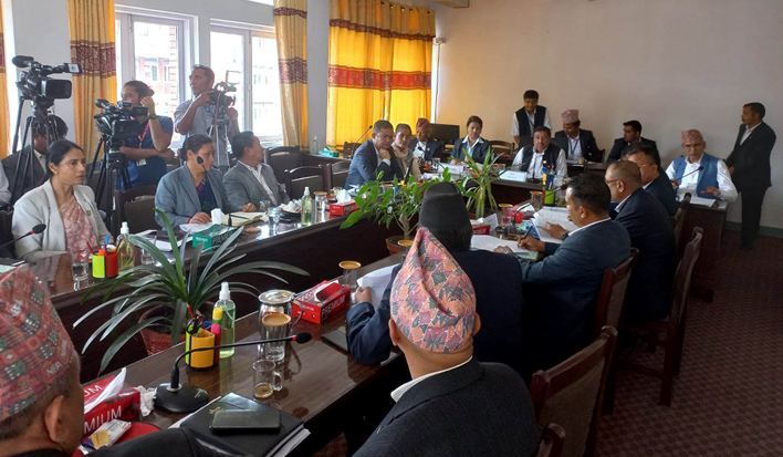 रोकिएको ब्रोकर लाइसेन्स प्रक्रिया खुलाउन अर्थ समितिको निर्देशन
