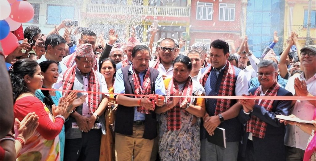 जोरपाटीको ‘सानो बजार’ मा कुमारी बैंकको क्यूआर सुविधा