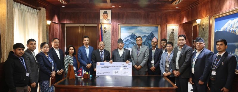 राष्ट्रिय वाणिज्य बैंकद्वारा भूकम्प पीडितको सहायता लागि एक करोड आर्थिक सहयोग