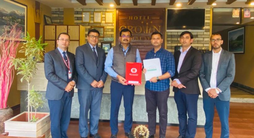 होटल क्राउन हिमालयजमा एभरेष्ट बैंकका ग्राहक र कर्मचारीलाई विशेष छुट