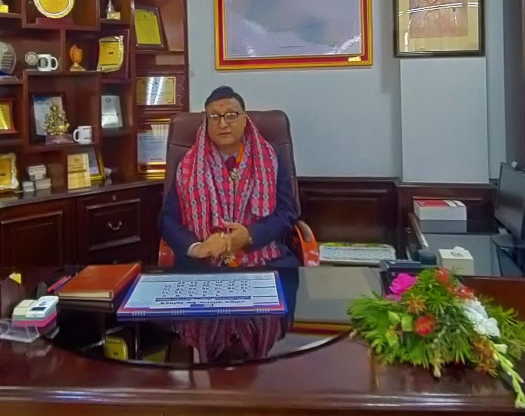 राष्ट्रिय वाणिज्य बैंकका सीईओ खनालले ग्रहण गरे पदभार, गुणस्तरीय सेवा दिने प्रतिबद्धता