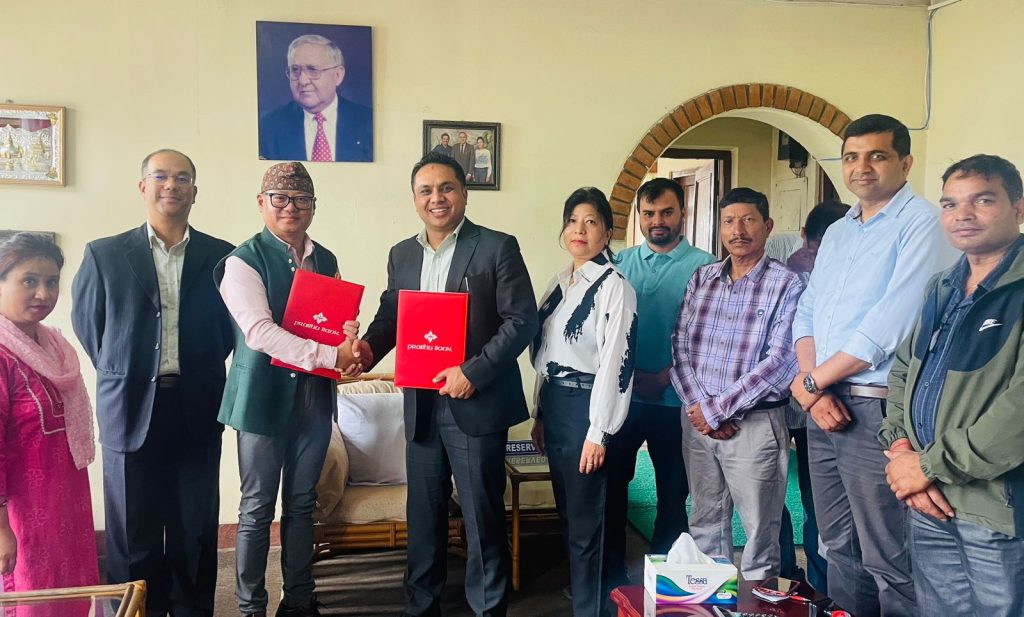 प्रभु बैंकका ग्राहकलाई हिमाल हस्पिटलमा छुट