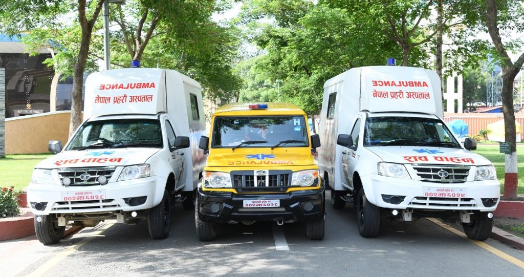 राष्ट्रिय वाणिज्य बैंकले दियाे नेपाल प्रहरी अस्पताललाई एम्बुलेन्स र शव वाहन