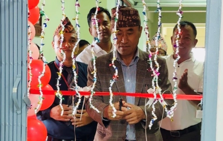 हिमालयन बैंकको लमजुङ गौंडा शाखा स्थानान्तरण