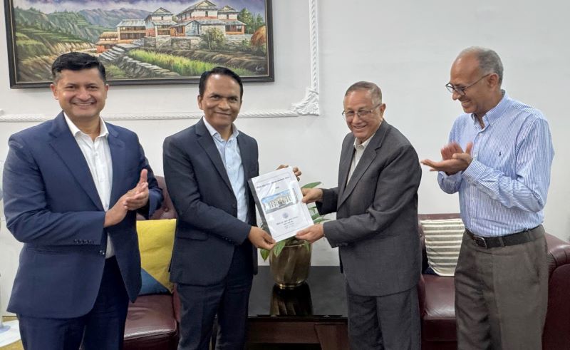बैंकिङ क्षेत्र सुधार कार्यदलले राष्ट्र बैंकलाई बुझायो अन्तिम प्रतिवेदन