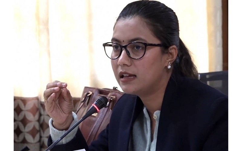 बैंकर र व्यवसायी छुट्टाउन ३ वर्षको कुलिङ पिरियडको माग
