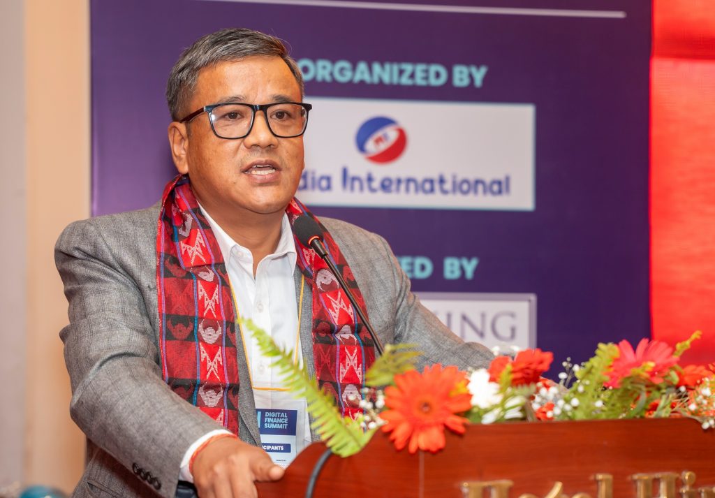 डिजिटल र एआईको प्रयोगले ग्रामीण अर्थतन्त्रको विकास गर्नुपर्छ :  लक्ष्मण गुरुङ