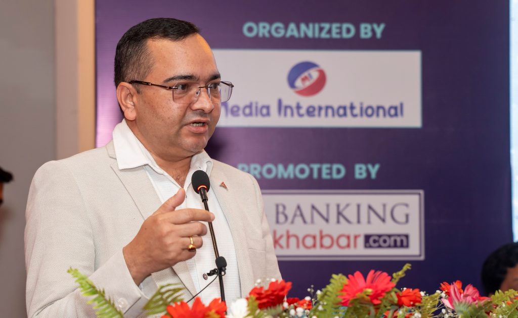 भविष्यमा बैंकमा ग्राहकको प्रत्यक्ष उपस्थिति आवश्यक रहने छैन  : मनोज ज्ञवाली, बैंकर