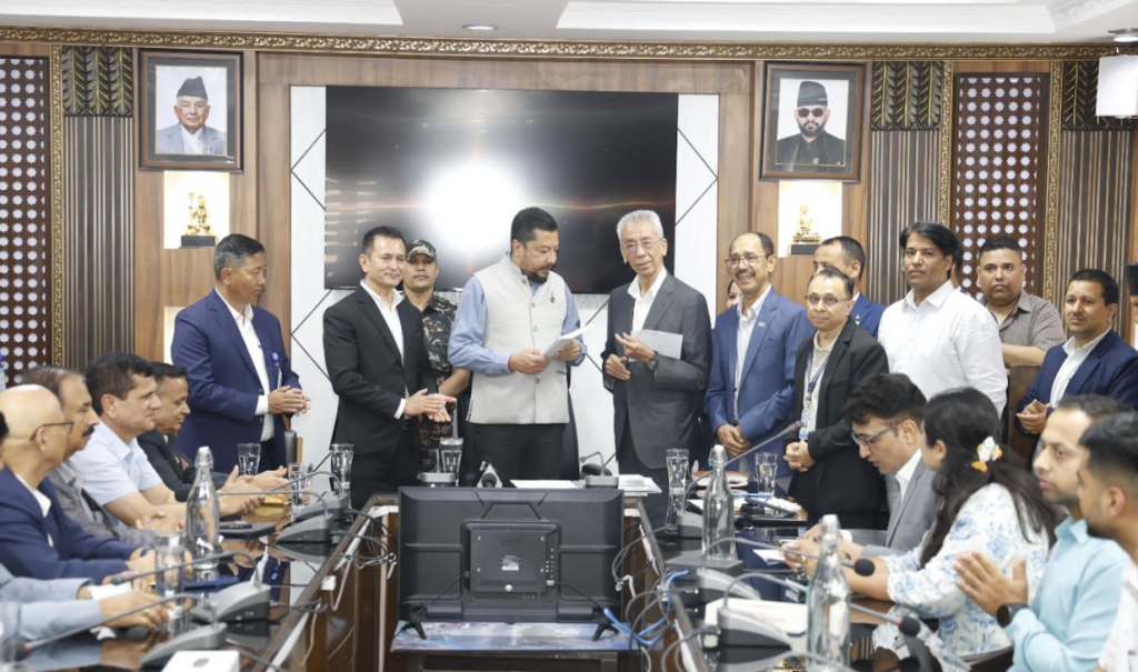 बाढीपीडितका लागि बुटवल पावर कम्पनी समूहको ५१ लाख ४१ हजार रुपैयाँ सहयोग